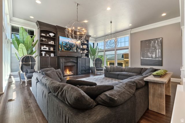 9126 S WASATCH PEAK CIR, West Jordan, UT 84088