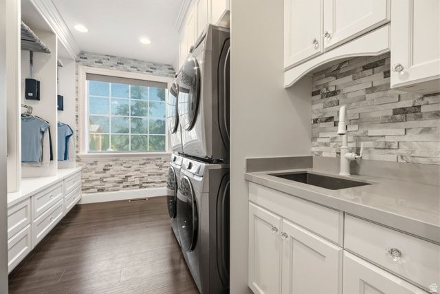 9126 S WASATCH PEAK CIR, West Jordan, UT 84088