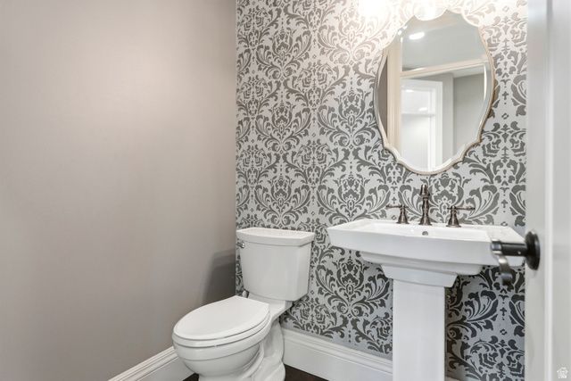 9126 S WASATCH PEAK CIR, West Jordan, UT 84088