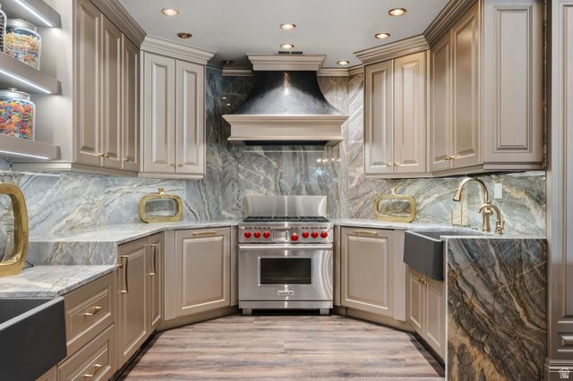 9126 S WASATCH PEAK CIR, West Jordan, UT 84088