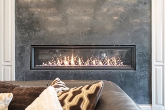 9126 S WASATCH PEAK CIR, West Jordan, UT 84088