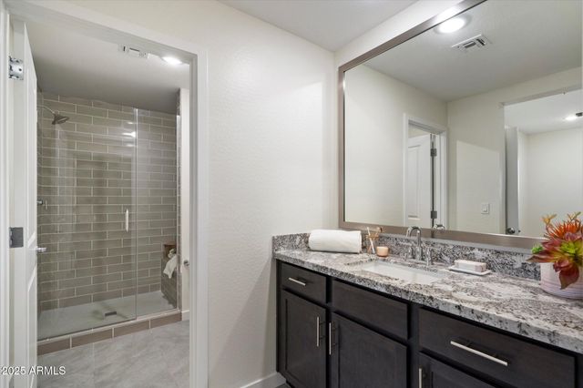 155 N LAKEVIEW Boulevard 108, Chandler, AZ 85225