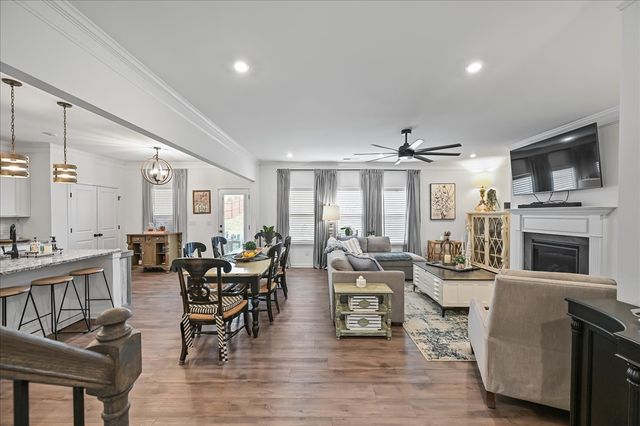 1302 Ardmore Ln, Mount Juliet, TN 37122