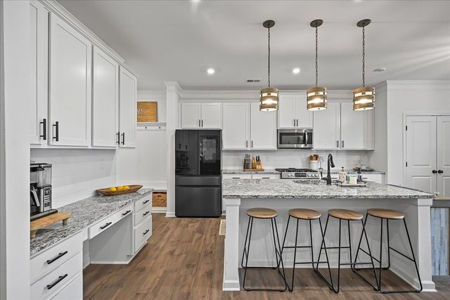 1302 Ardmore Ln, Mount Juliet, TN 37122