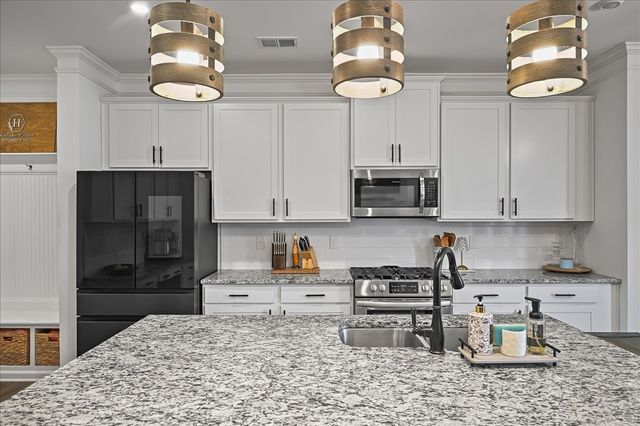 1302 Ardmore Ln, Mount Juliet, TN 37122