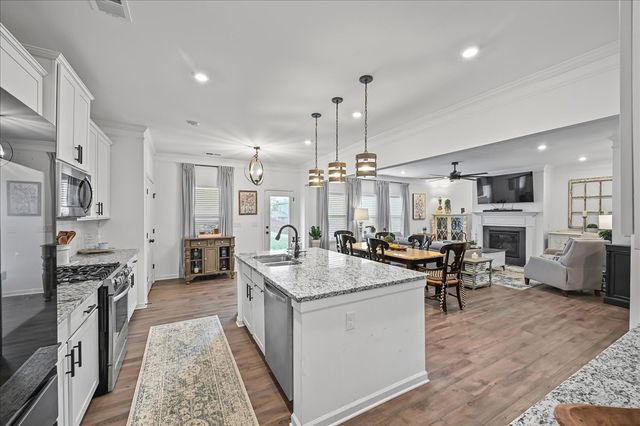 1302 Ardmore Ln, Mount Juliet, TN 37122