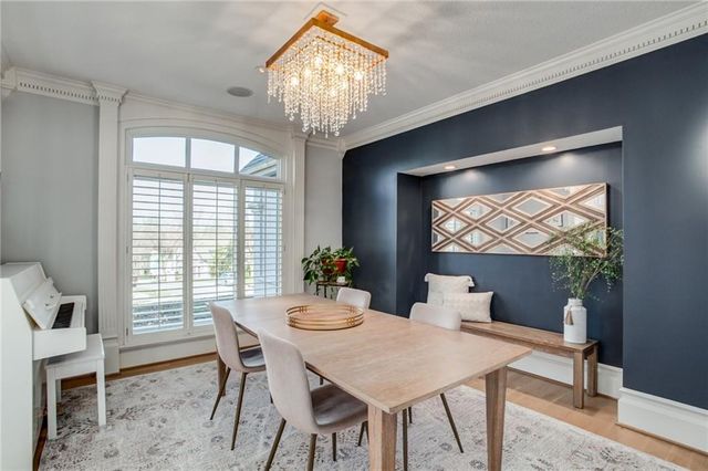 9205 Redbud Lane, Lenexa, KS 66220