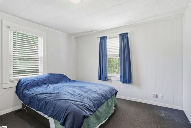 106 E Thompson Street, Landrum, SC 29356