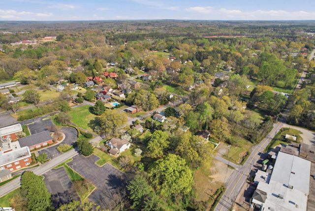 106 E Thompson Street, Landrum, SC 29356