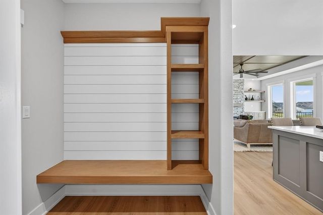 830 NW Sandy Hollow Circle, Waukee, IA 50263