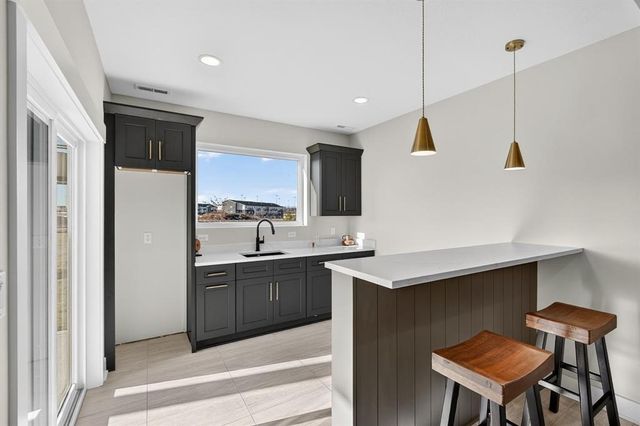 830 NW Sandy Hollow Circle, Waukee, IA 50263