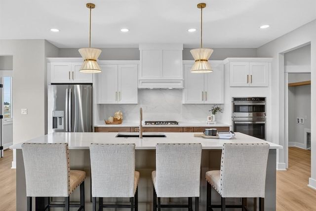 830 NW Sandy Hollow Circle, Waukee, IA 50263