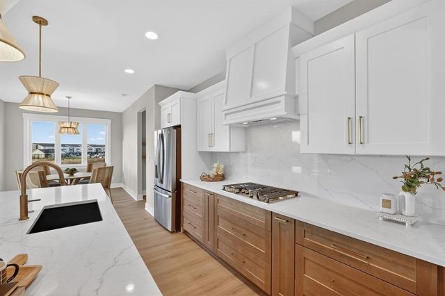 830 NW Sandy Hollow Circle, Waukee, IA 50263