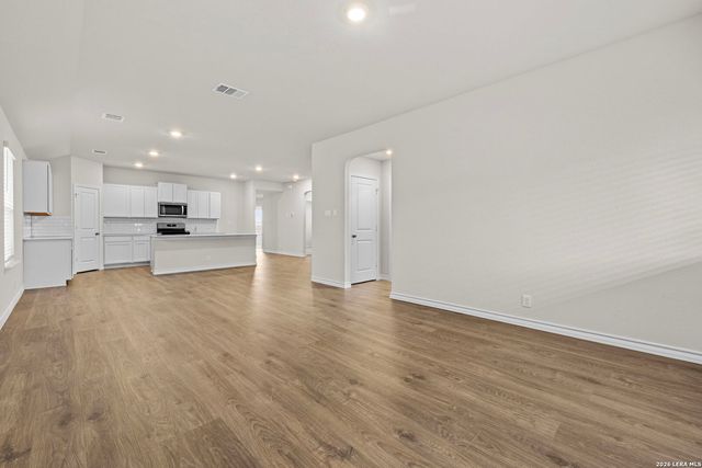 169 Hooded Dotterel, San Antonio, TX 78253