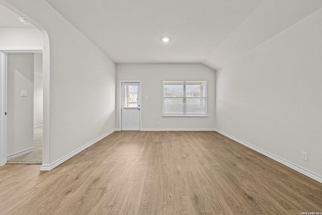 169 Hooded Dotterel, San Antonio, TX 78253