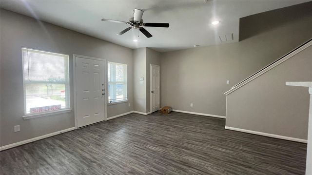 4510 Mayflower Street B, Houston, TX 77051