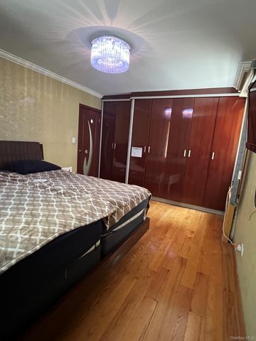 64-74 Saunders Street 1E, Rego Park, NY 11374