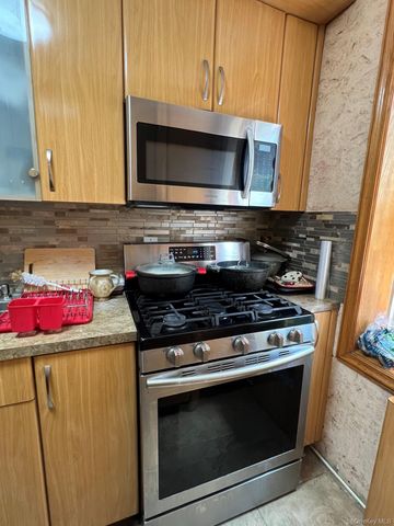 64-74 Saunders Street 1E, Rego Park, NY 11374
