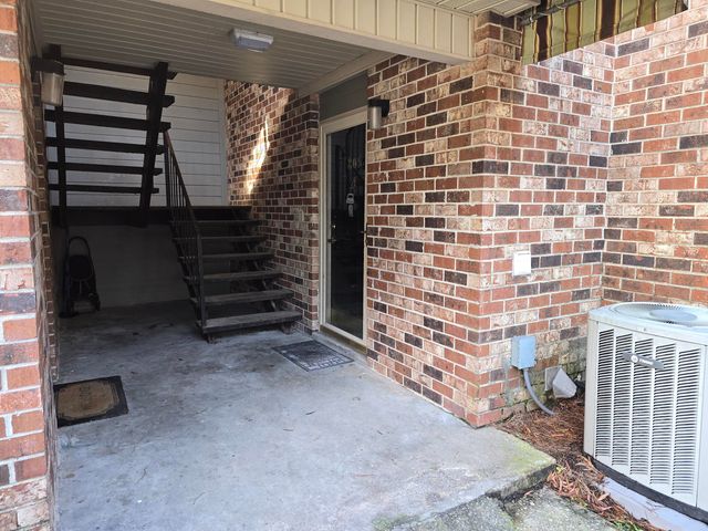 805 Andrea Lane, Hanahan, SC 29410