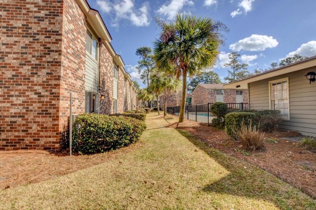 805 Andrea Lane, Hanahan, SC 29410