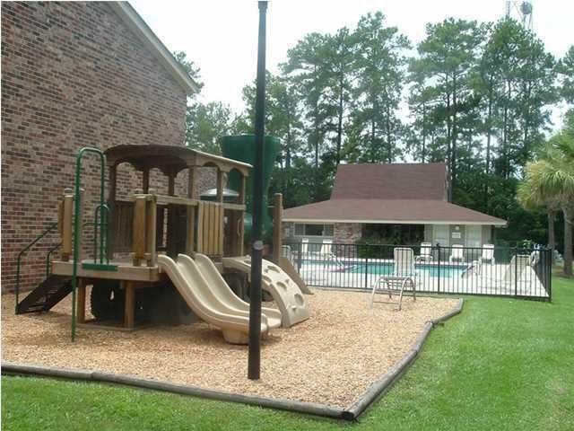 805 Andrea Lane, Hanahan, SC 29410