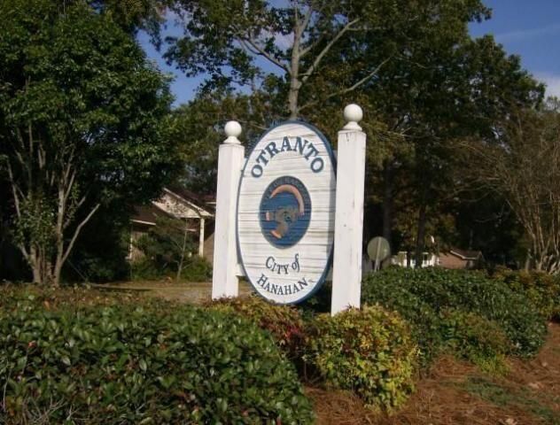 805 Andrea Lane, Hanahan, SC 29410