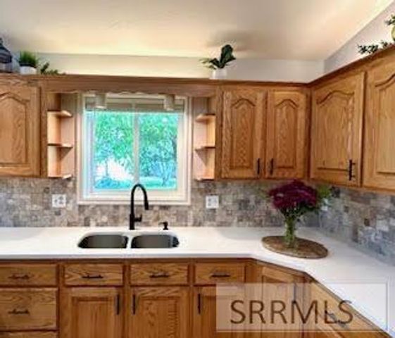 460 Pevero Drive, Idaho Falls, ID 83401