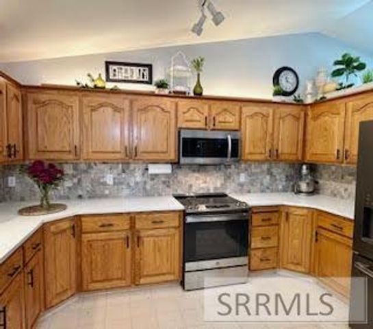 460 Pevero Drive, Idaho Falls, ID 83401