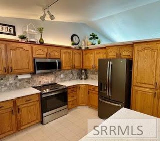 460 Pevero Drive, Idaho Falls, ID 83401