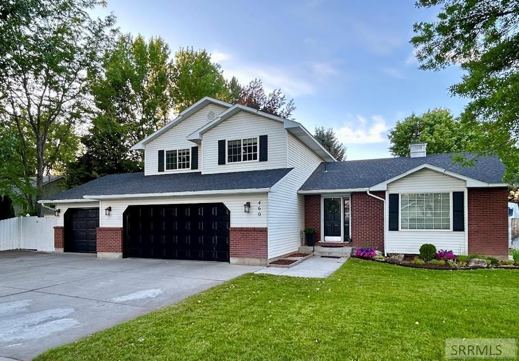 Image 2 of property listing at 460 Pevero Drive, Idaho Falls, ID 83401