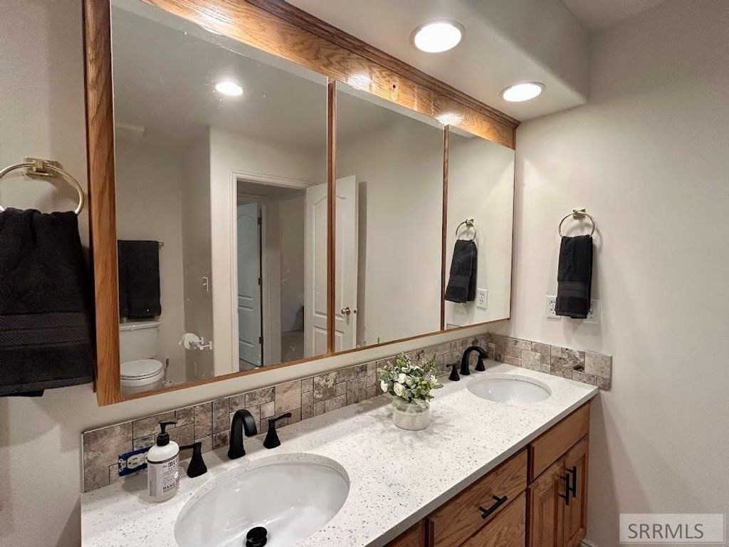 Image 28 of property listing at 460 Pevero Drive, Idaho Falls, ID 83401