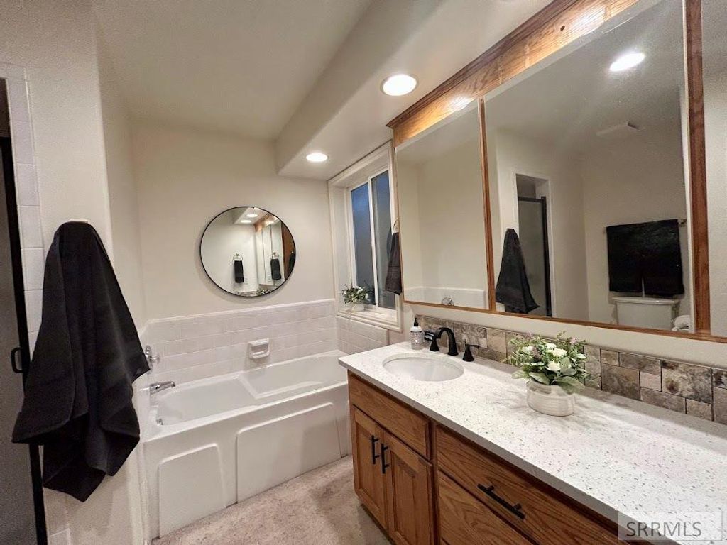 Image 29 of property listing at 460 Pevero Drive, Idaho Falls, ID 83401