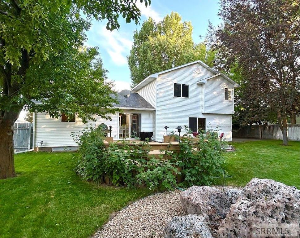 Image 61 of property listing at 460 Pevero Drive, Idaho Falls, ID 83401