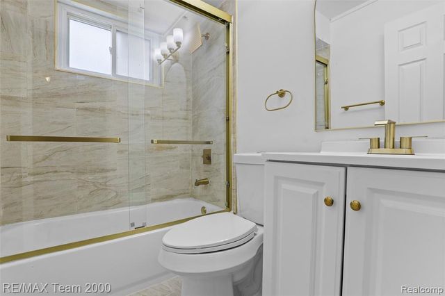 5403 Katherine Street, Dearborn Heights, MI 48125
