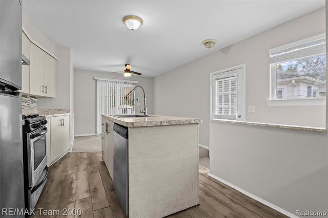 5403 Katherine Street, Dearborn Heights, MI 48125