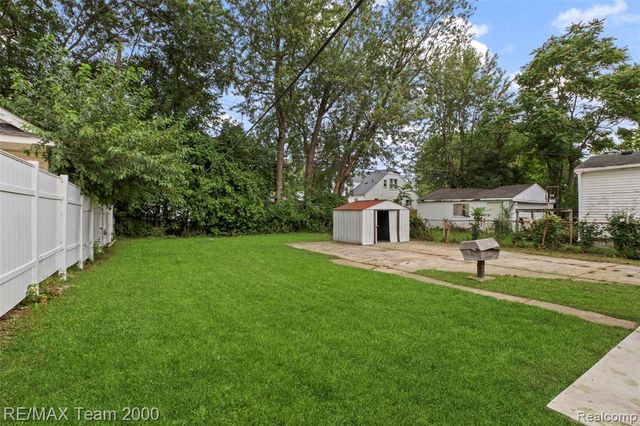 5403 Katherine Street, Dearborn Heights, MI 48125