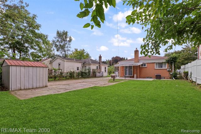 5403 Katherine Street, Dearborn Heights, MI 48125