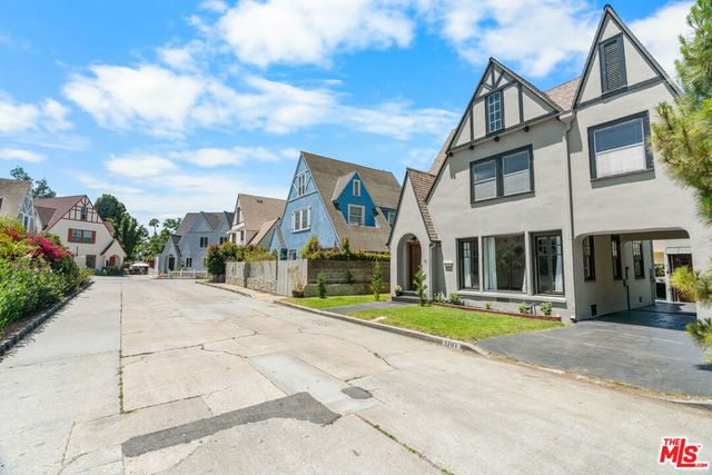 1701 La Fayette Road, Los Angeles, CA 90019
