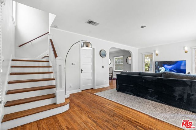 1701 La Fayette Road, Los Angeles, CA 90019