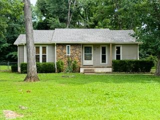 699 Blazer Ave, Smyrna, TN 37167