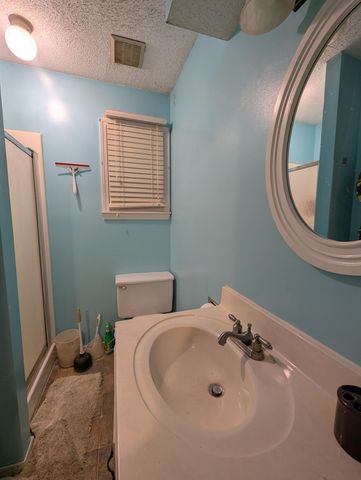 405 W Olive Street, Bolivar, MO 65613