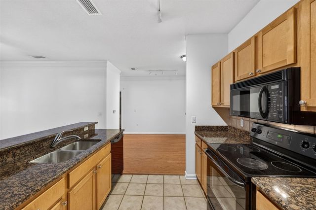 4207 S DALE MABRY HIGHWAY 5101, Tampa, FL 33611