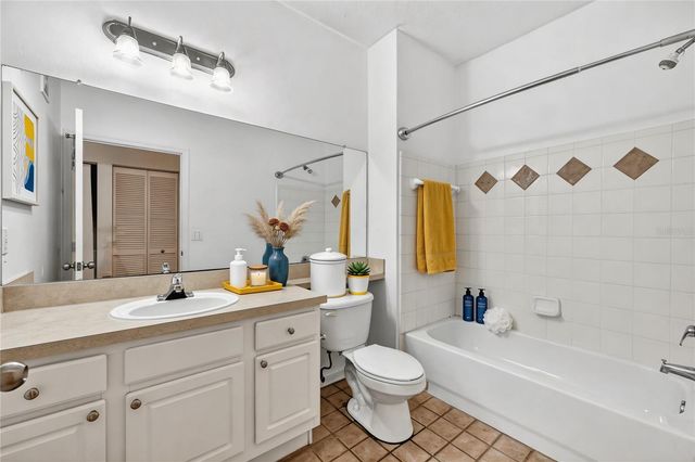 4207 S DALE MABRY HIGHWAY 5101, Tampa, FL 33611