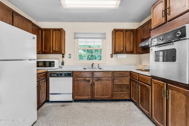 330 Iron Bridge Road, Freehold, NJ 07728