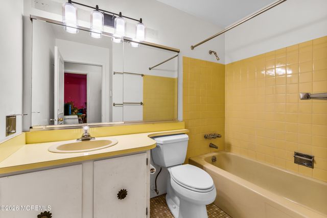 330 Iron Bridge Road, Freehold, NJ 07728