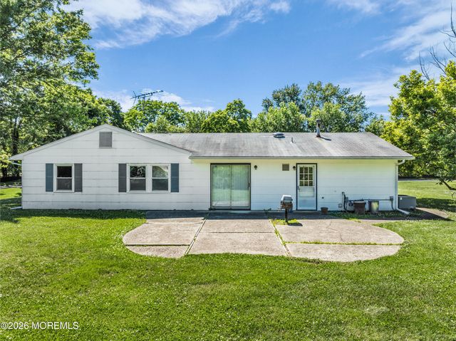330 Iron Bridge Road, Freehold, NJ 07728
