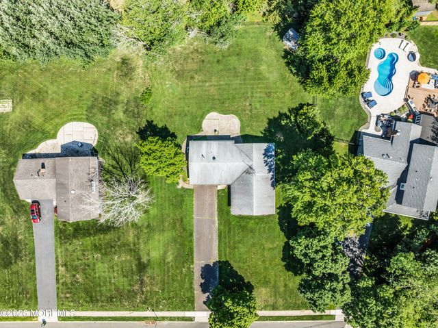 330 Iron Bridge Road, Freehold, NJ 07728