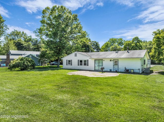 330 Iron Bridge Road, Freehold, NJ 07728