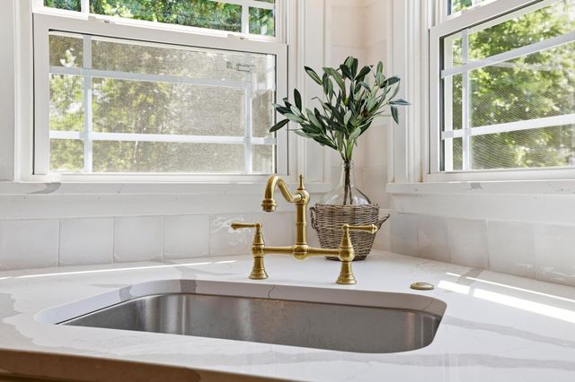 46 Vaughn Drive, Denison, TX 75020