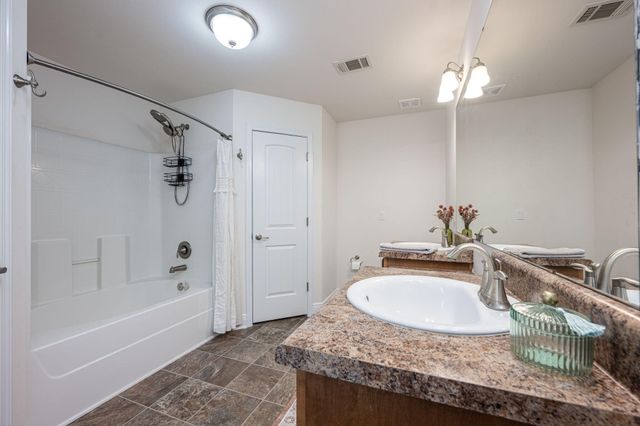 2826 Shoni Drive, Navarre, FL 32566